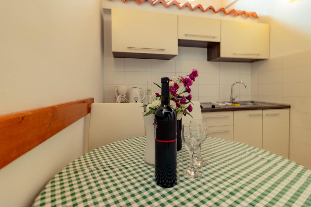 Apartments Villa Jadranka Marusici エクステリア 写真